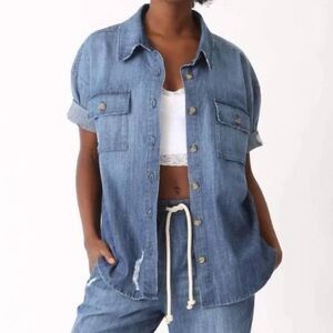 EUC Electric & Rose Camero Short Sleeve Denim Top – Size XL